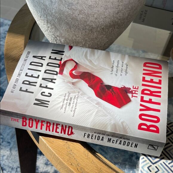The Boyfriend by Freida McFadden Paperback - Picture 2 of 5